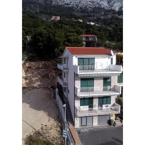 VILLA NEDE