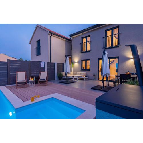 Villa NiA ZadarVillas
