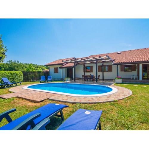 Villa Nika