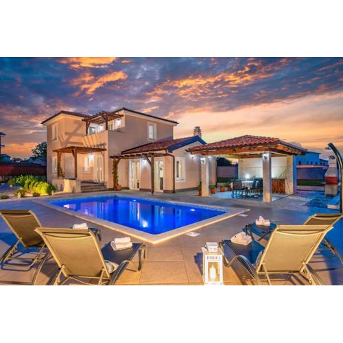 Villa Niko, your Ideal Summer Oasis near Poreč
