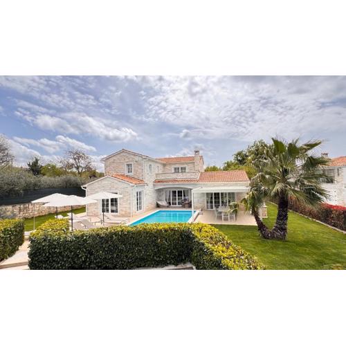 Villa Nina Porec-Baderna-Rakovci, Meerblick, privater Pool, 1000m2 Grundstück