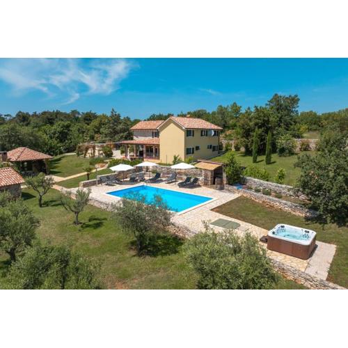 Villa Nina