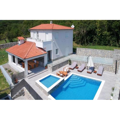 Villa Nona Andrejka - Elegance and Comfort