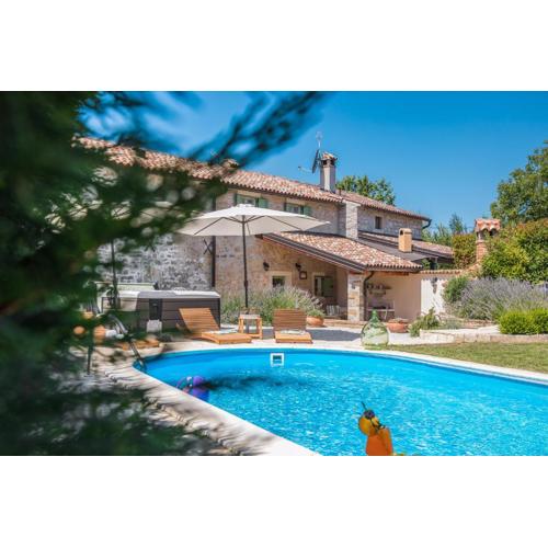 Villa Nonni-romantic stone house