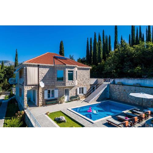 Villa Oasis Cypress