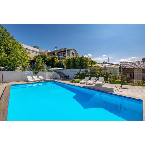 Villa Oleander Apartman Aria