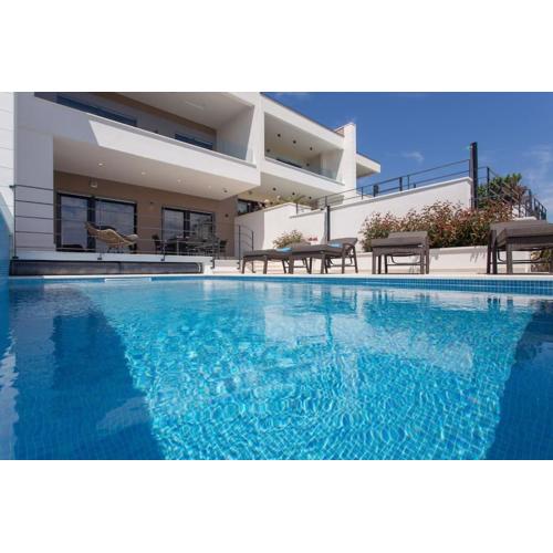 Villa Orange Tree villa with private Pool
