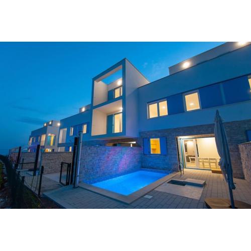 Villa Orchid