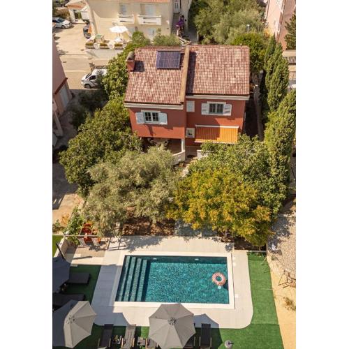 Villa Pagus with pool and private parking