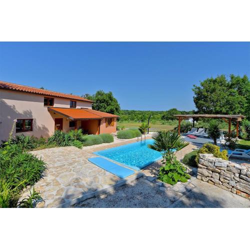 Villa Palera 2327