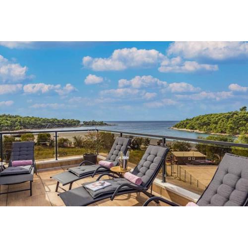Villa Palma - seaside luxury villa for 6 person!