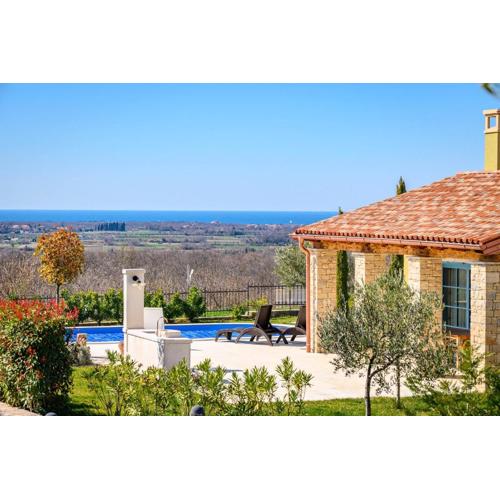 Villa Parona with private pool