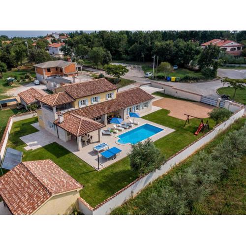 Villa Pavicini 2181
