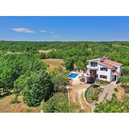 Villa Pearl in Stone