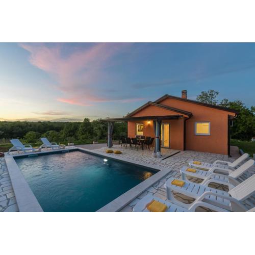 Villa Pendolina with Private Pool