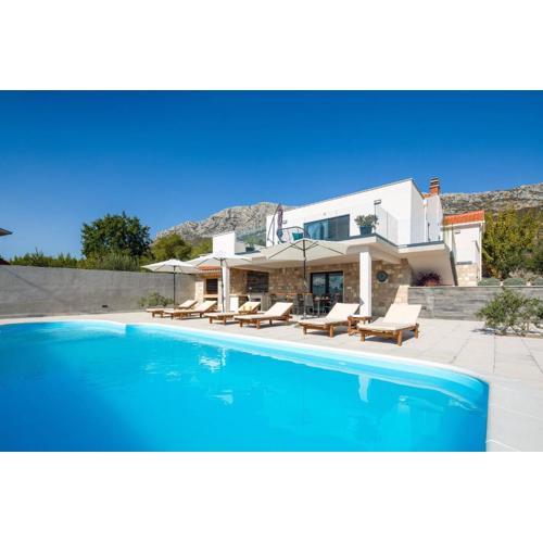 Villa Petra