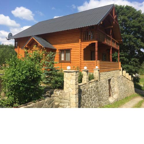 Villa PidStromom