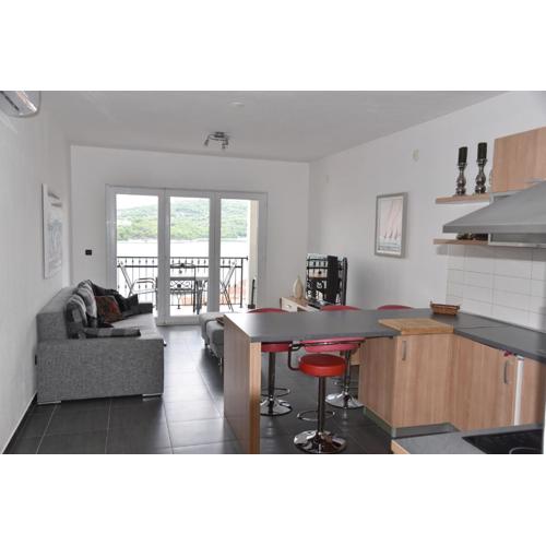 Villa Pina Apartment Evitos