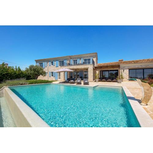 Villa Plava with Panoramic Seaview and big pool