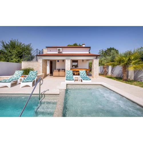 Villa Pomer