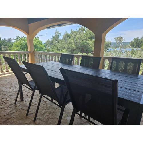 VILLA PUNTA BLAVA - beach front, ideal for family vacation with kids, large terraces with sea view, internet, Netflix, no pets allowed