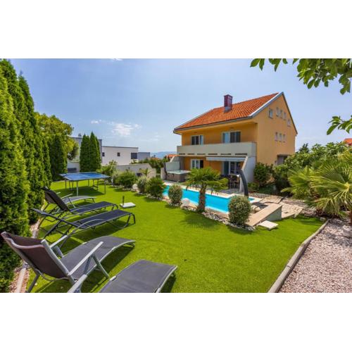Villa Puskas 2