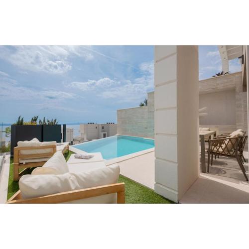 Villa Rosemary East