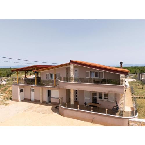 Villa Roški