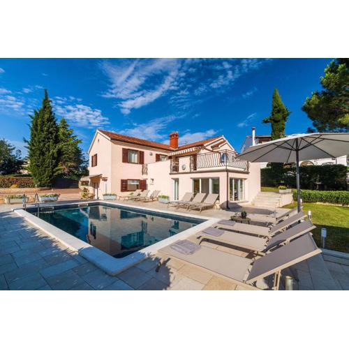 Villa Rosy