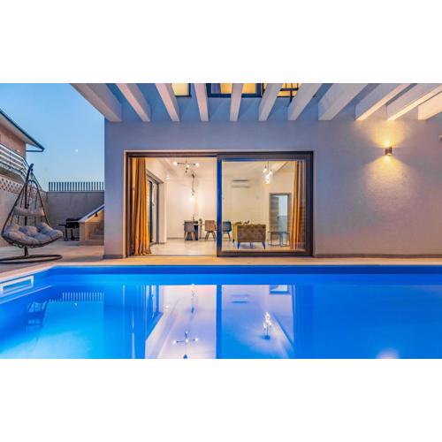 Villa RougeMarin - Marin with private pool