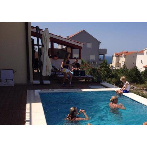 Villa royale with shared pool