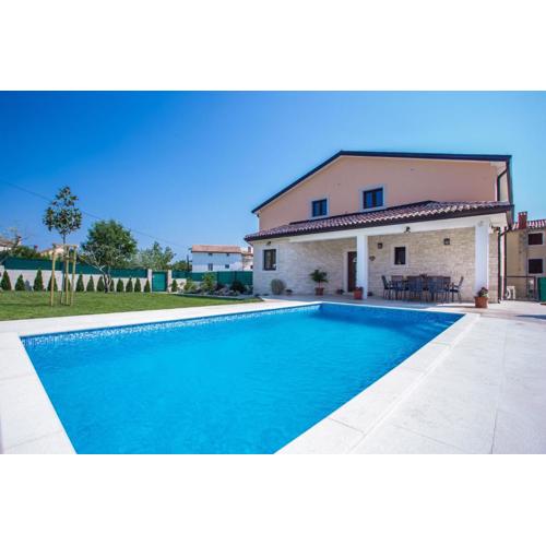 Villa SA-RA