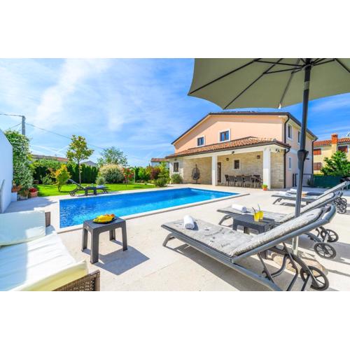 Villa SA-RA