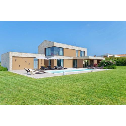 Villa Sanpadeo by Rent Istria