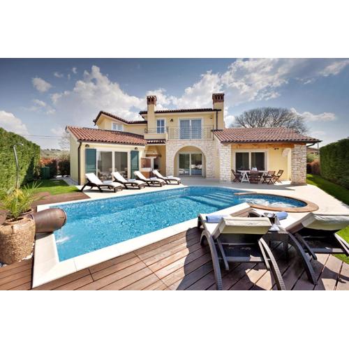 Villa Santa Domenica near Poreč with play room, beautiful tavern & garden