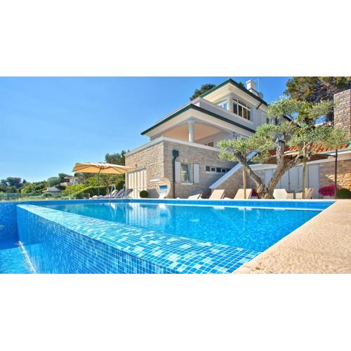 Villa Sarah