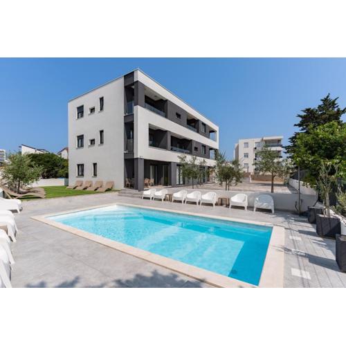 Villa SHARK 2 with a pool