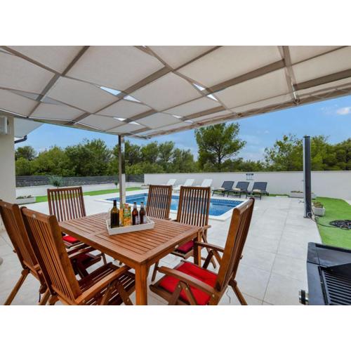 Villa Shaula 2