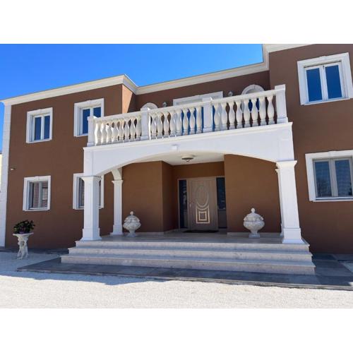 VILLA SILVIA - FUNTANA