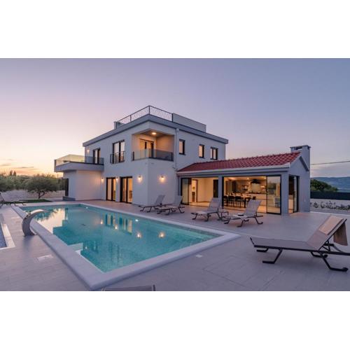 Villa Skyora