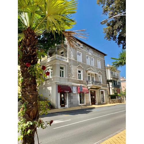 Villa Sokol Apartments Opatija center
