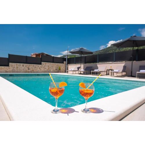 Villa Sorelle with a swimming pool