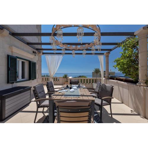 Villa Spring in Makarska, private pool