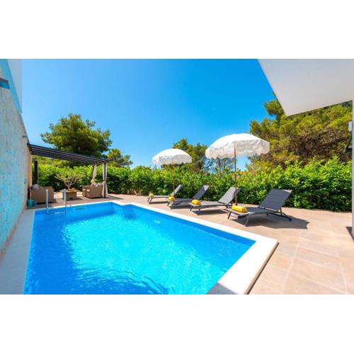 Villa Srima Beach house