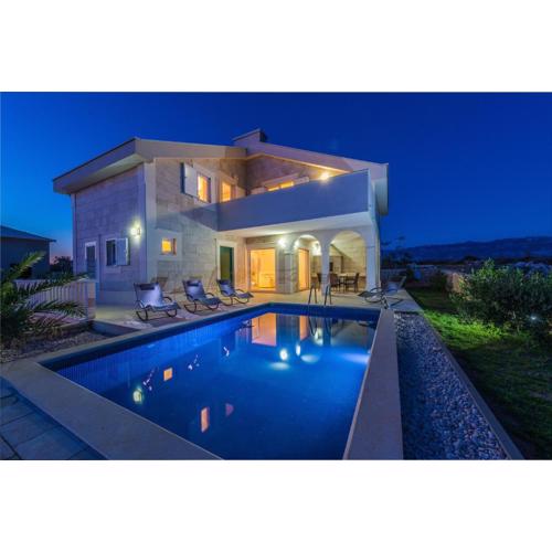 Villa Stani, luxury villa with a pool