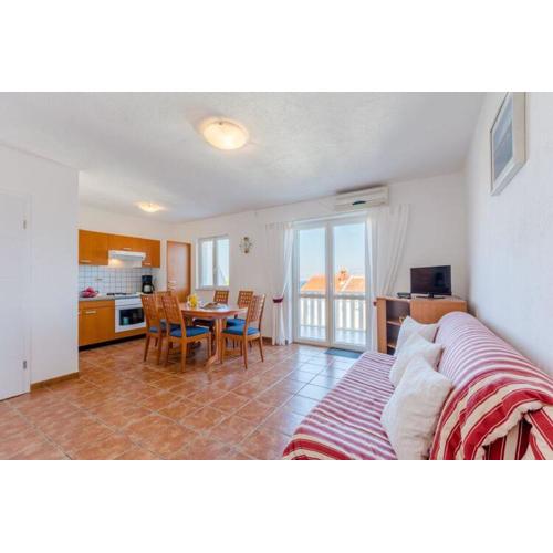 Villa Stella - Two Bedroom Apartment with Balcony and Sea View Carla