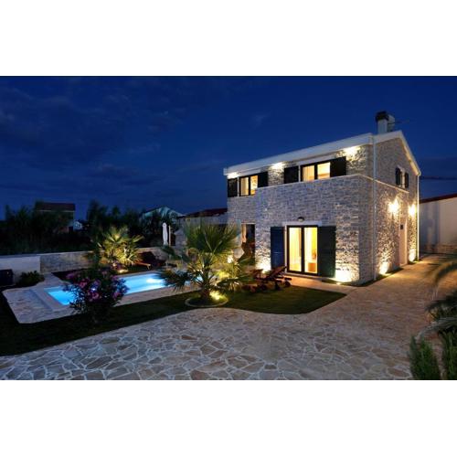 Villa Stella with heated swimming pool