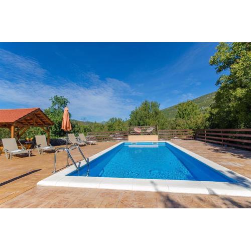 Villa Strikina kuca