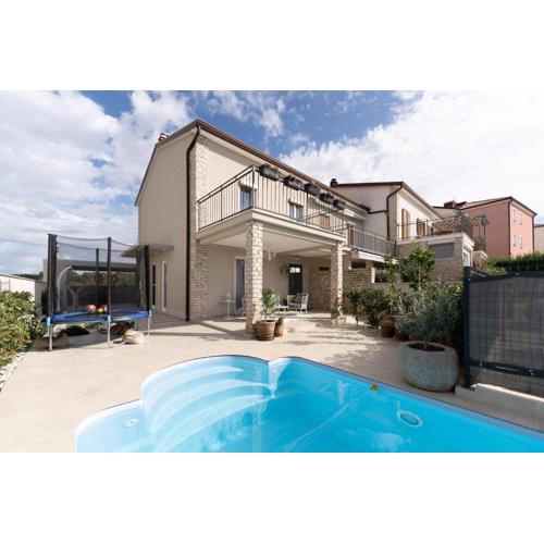 Villa Summer