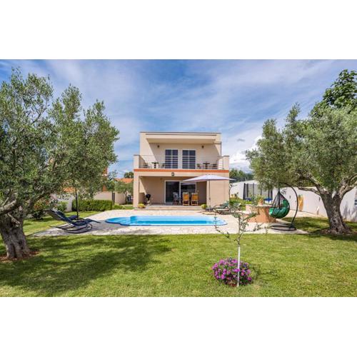 Villa Sunny Olive